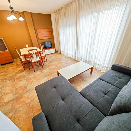 Litoral Costa Dorada - Cumbres Only Families סאלו