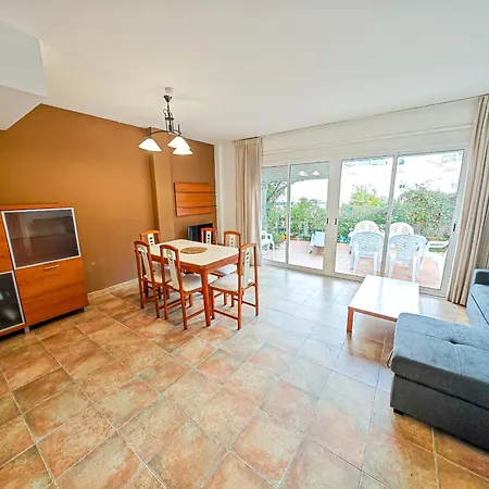 Litoral Costa Dorada - Cumbres Only Families בית נופש *